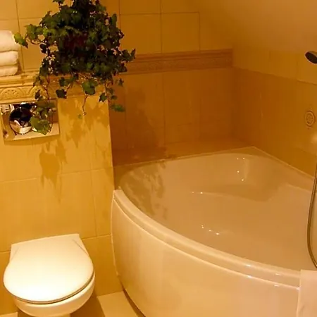 Belfer Hotell 2*